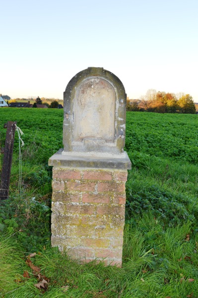 13. Reposoir à la Vierge et l'Enfznt couronnés Sentier Sainte Anne H (1)